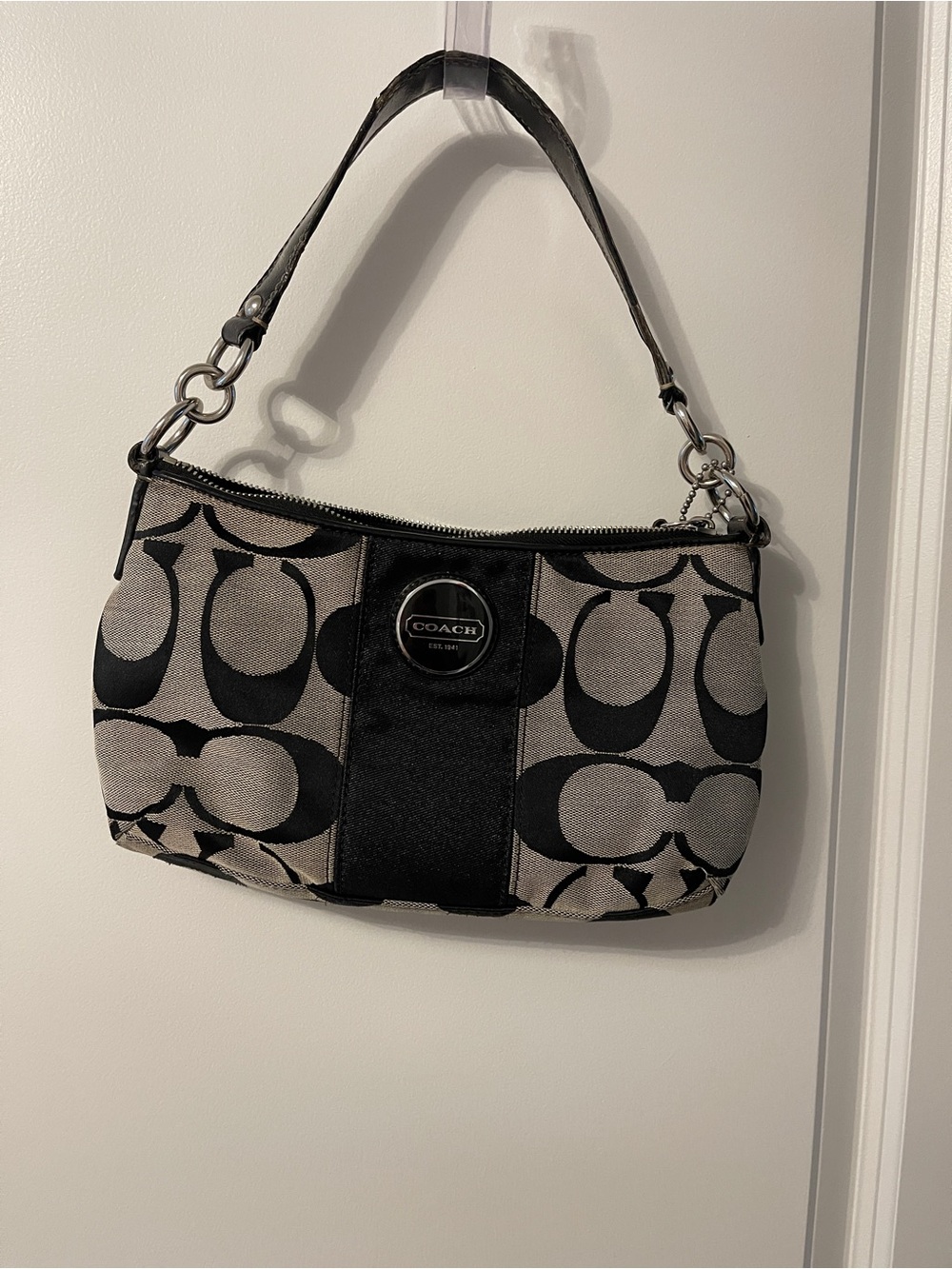 Vintage Coach Black and Gray Jacquard Demi Signature Canvas Shoulder Bag